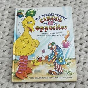 Sesame Street Circus of Opposites Book - Yellow and Blue